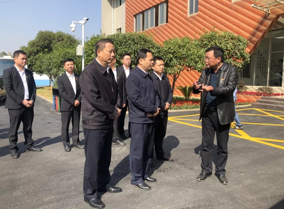 市委副书记严允光临南昌城投公司市容环卫集团调研领导