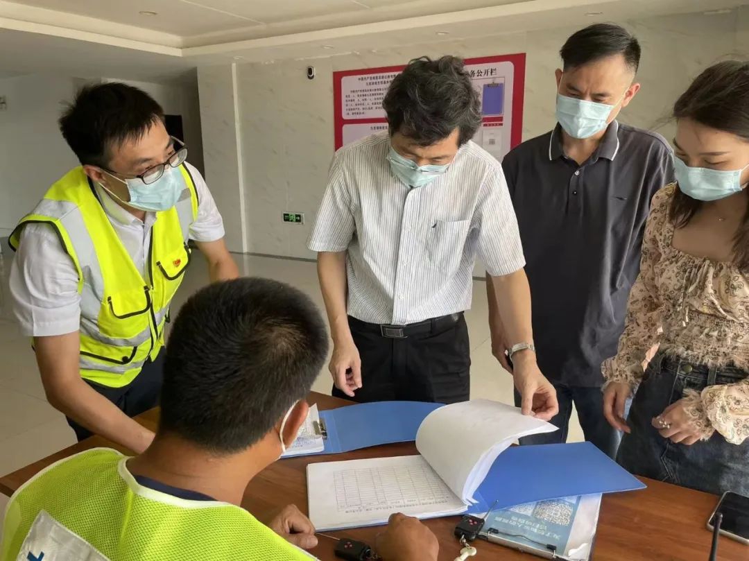 集团纪委深刻一线抓防控监督查抄促落实